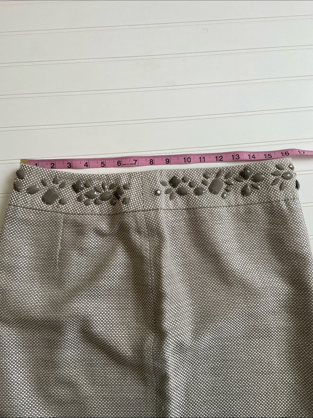 The Limited Tweed Mini Skirt Size 8 Embellished Waist Zip Beige‎ Office-Chic NWT - Picture 9 of 11